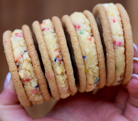 FUNFETTI COOKIE DOUGH COOKIE SANDWICHES